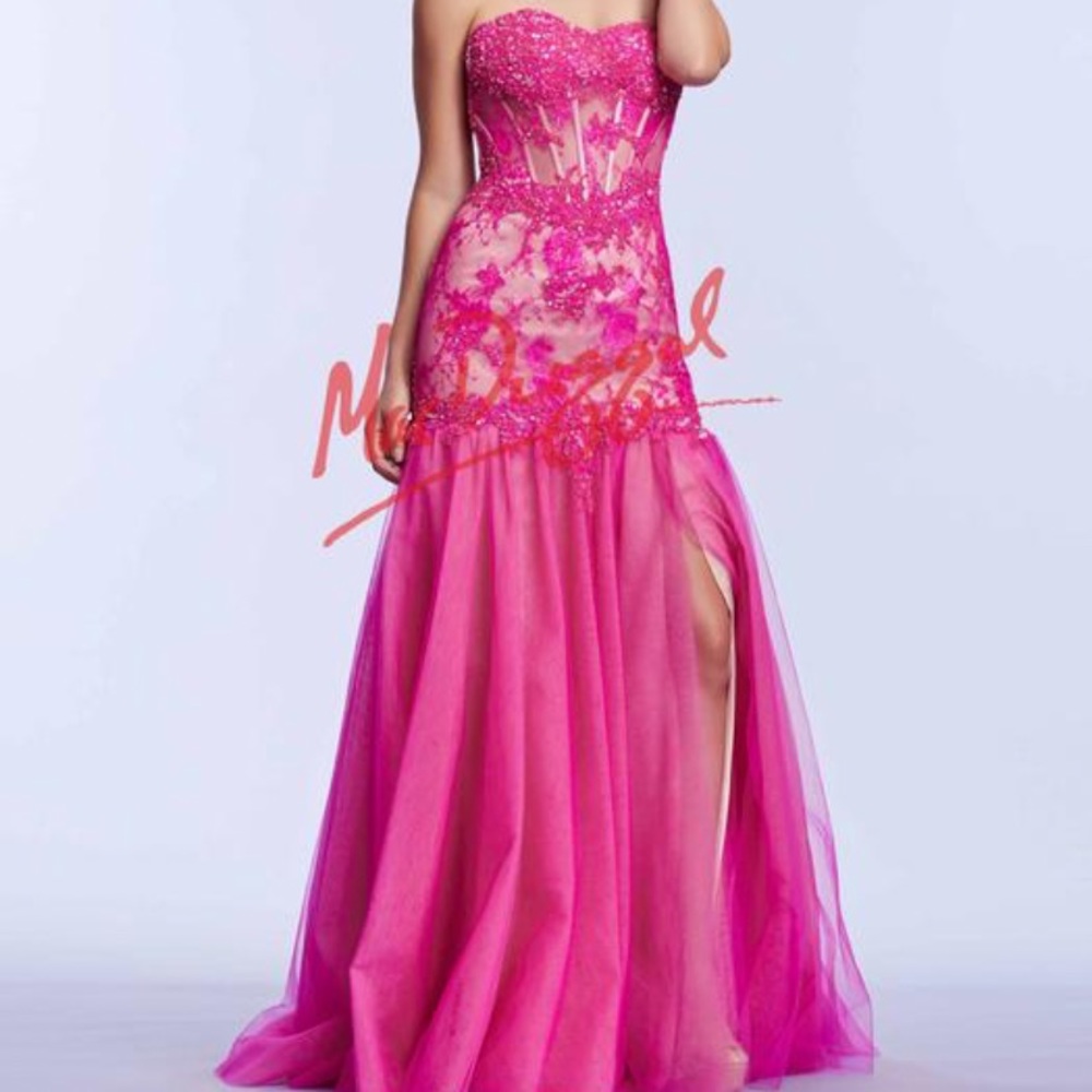 Pink Mac Duggal size 6 prom pageant evening dress